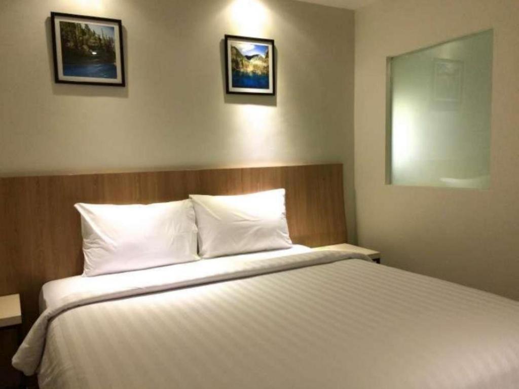 Hart Hotel Arjuna Mataram Esterno foto