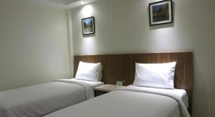 Hart Hotel Arjuna Mataram Esterno foto