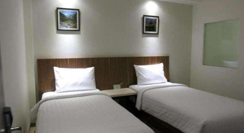 Hart Hotel Arjuna Mataram Esterno foto