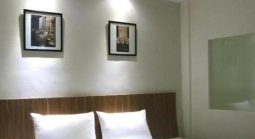 Hart Hotel Arjuna Mataram Esterno foto