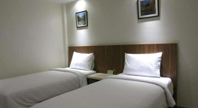 Hart Hotel Arjuna Mataram Esterno foto
