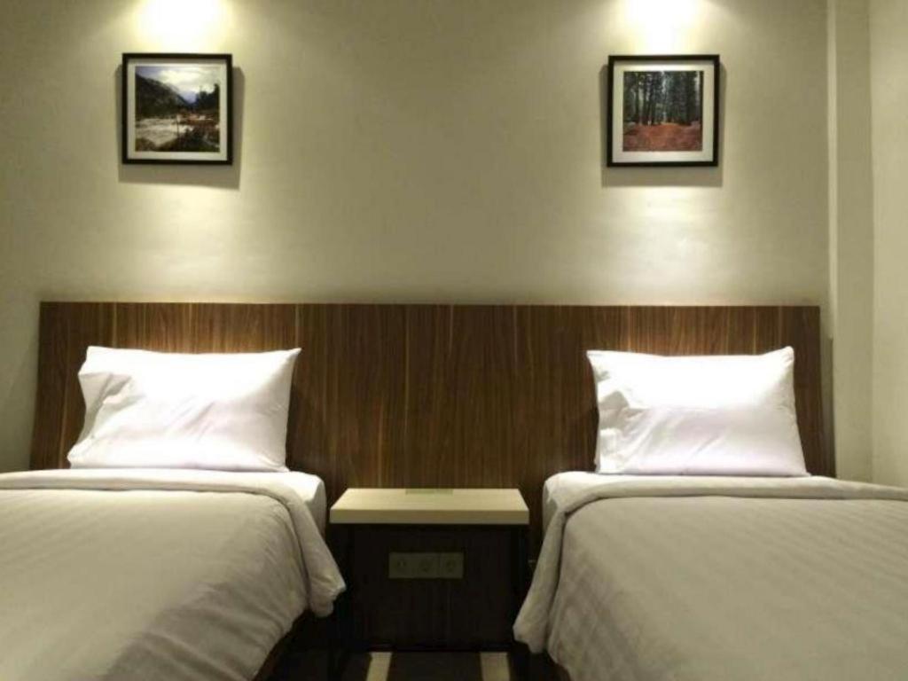 Hart Hotel Arjuna Mataram Esterno foto