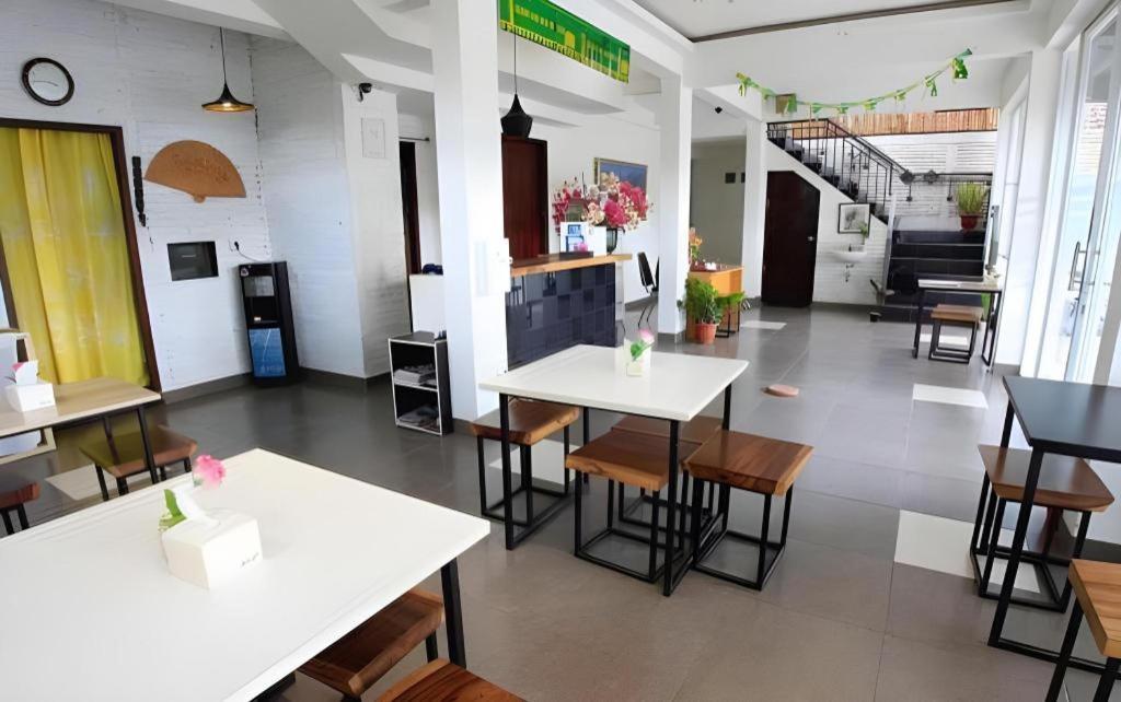 Hart Hotel Arjuna Mataram Esterno foto