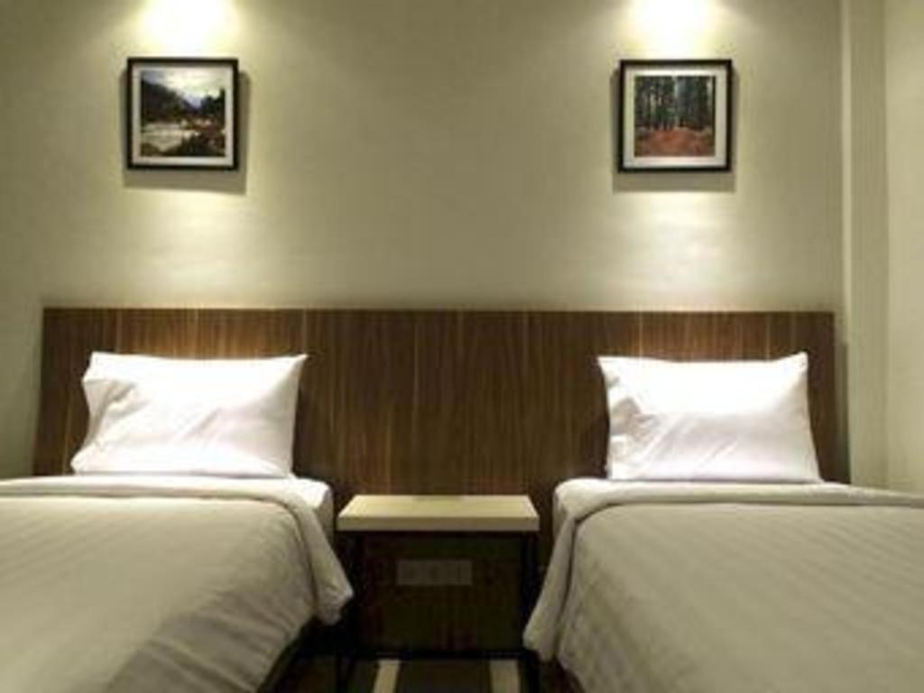 Hart Hotel Arjuna Mataram Esterno foto