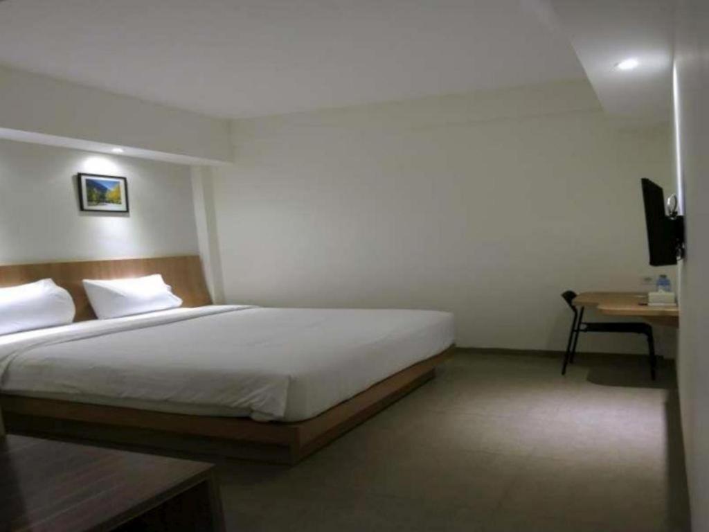 Hart Hotel Arjuna Mataram Esterno foto