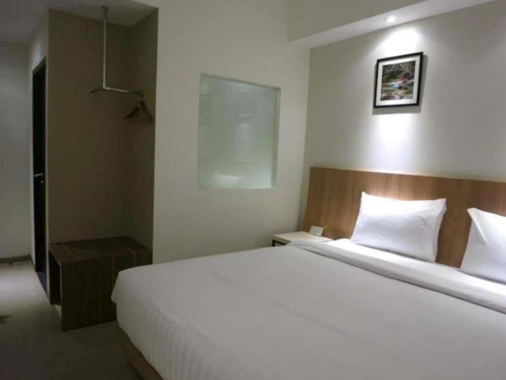 Hart Hotel Arjuna Mataram Esterno foto