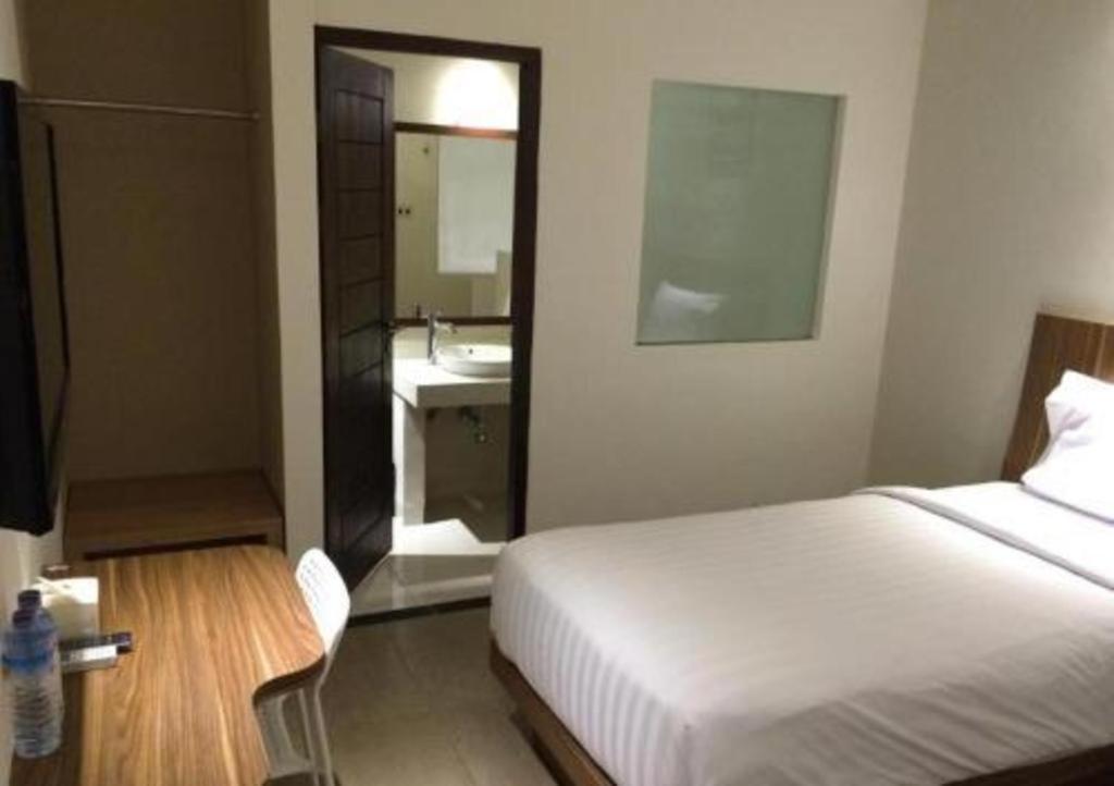 Hart Hotel Arjuna Mataram Esterno foto
