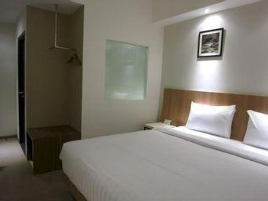 Hart Hotel Arjuna Mataram Esterno foto