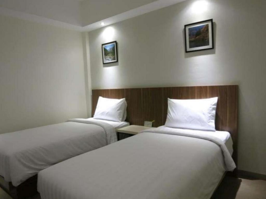 Hart Hotel Arjuna Mataram Esterno foto