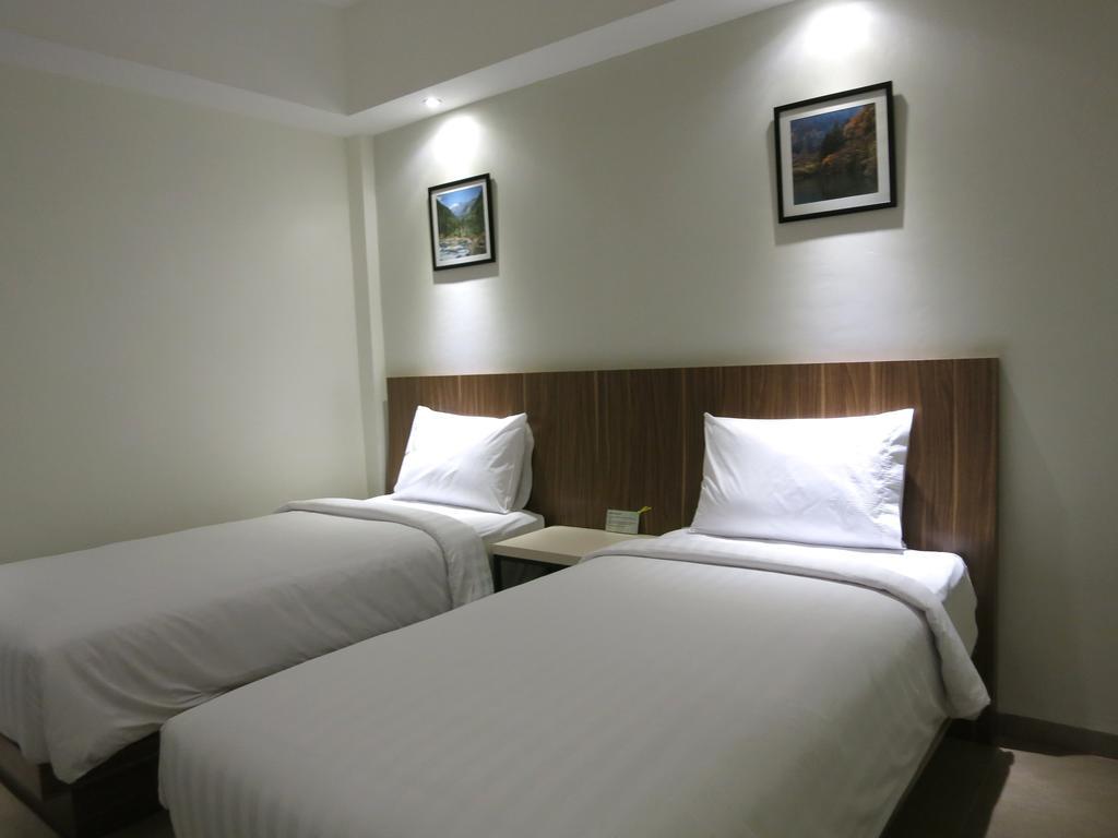 Hart Hotel Arjuna Mataram Camera foto